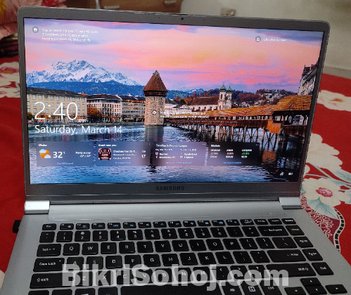 Samsung series 9 i7 7th generation